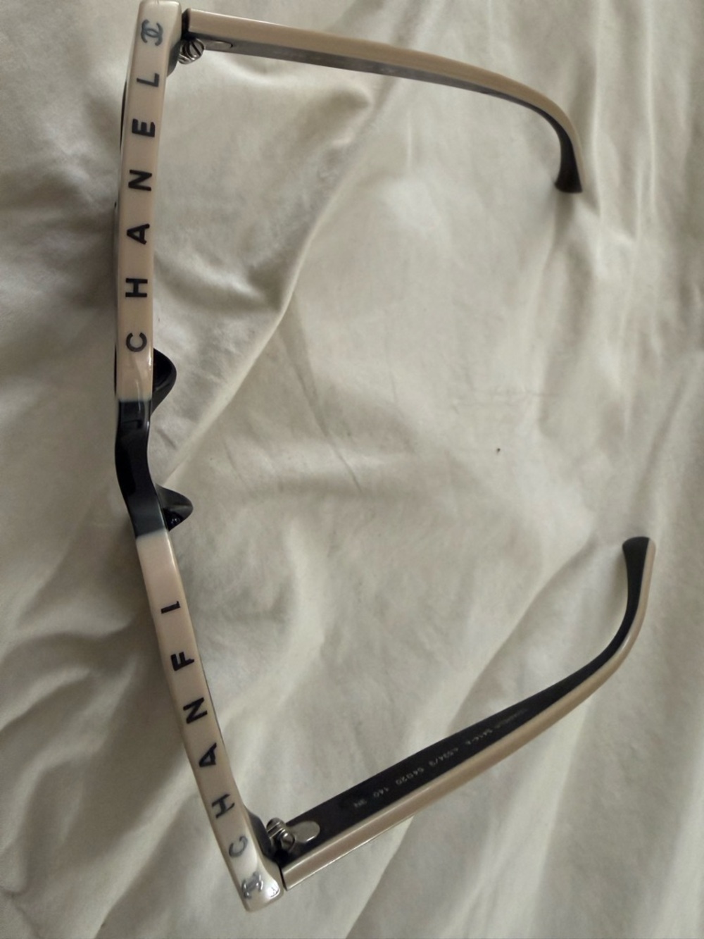 CHANEL Black Oversized Round Women's Sunglasses - Picture 5 of 5